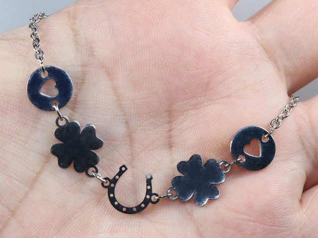 Armband aus Edelstahl