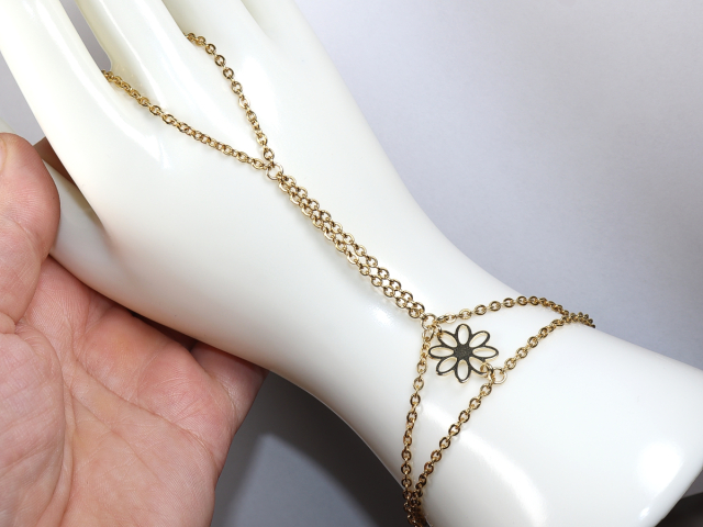 Preview: Halskette aus Hand-Harness