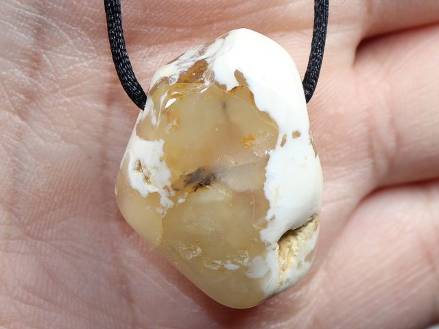cappuccino opal with cord or silver 925
