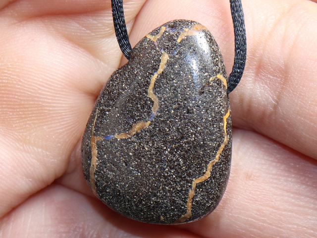 Boulder opal with cord or silver 925