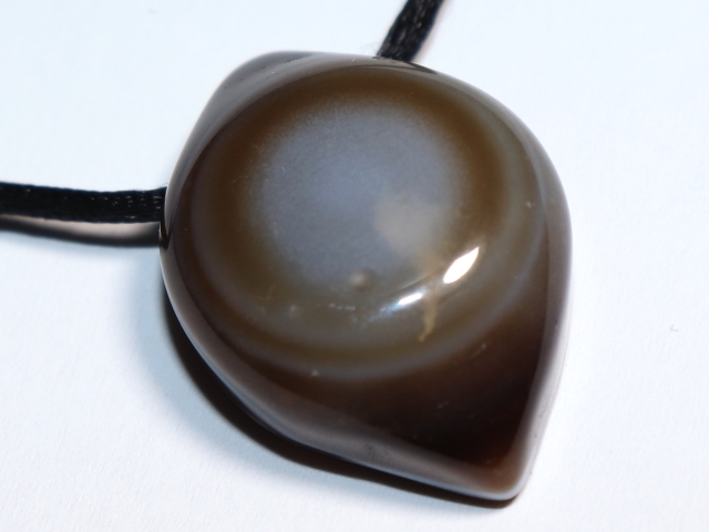 eye agate (sardonyx) with cord or silver 925
