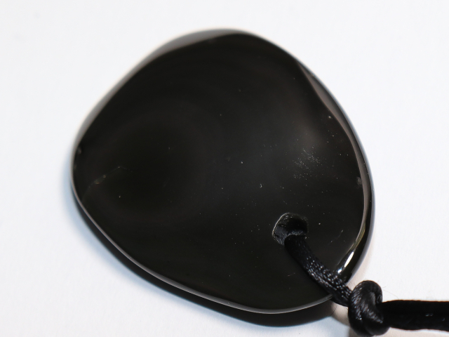 Regenbogenobsidian mit Band