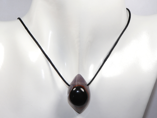 eye agate (sardonyx) with cord or silver 925