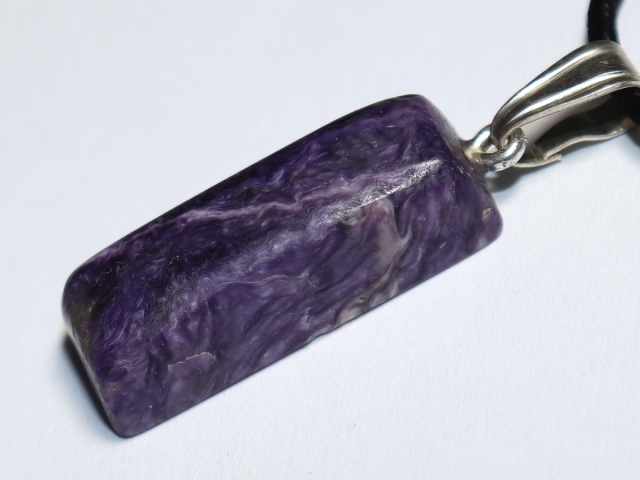 Charoit mit Band oder Silber 925