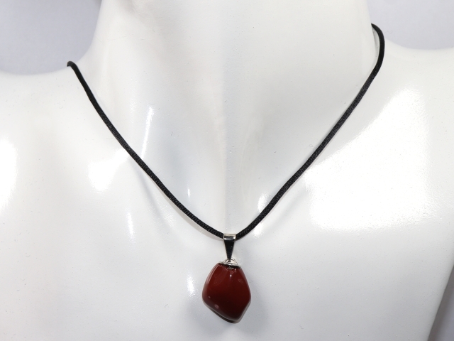 roter Jaspis mit Band oder Silber 925