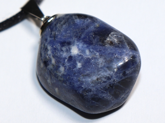Sodalith mit Band oder Silber 925