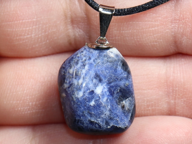 Sodalith mit Band oder Silber 925