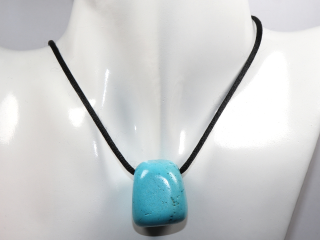 Türkis (rek.) mit Nylonband