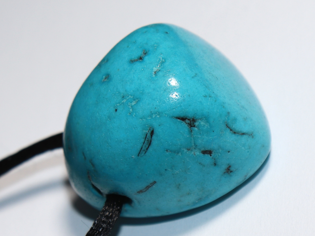 turquoise (rec.) with nylon cord