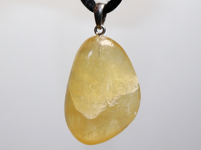 Orangencalcit mit Band oder Silber 925
