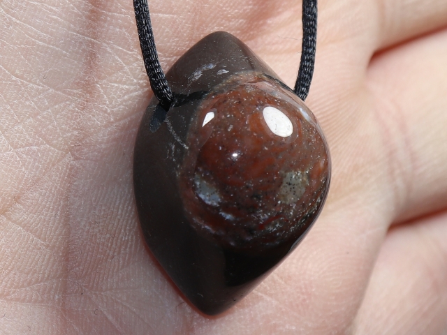eye agate (sardonyx) with cord or silver 925