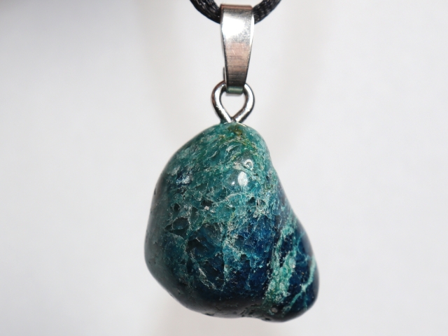 Shattuckit mit Band oder Silber 925