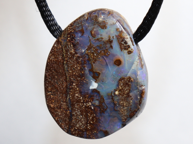 Boulder opal with cord