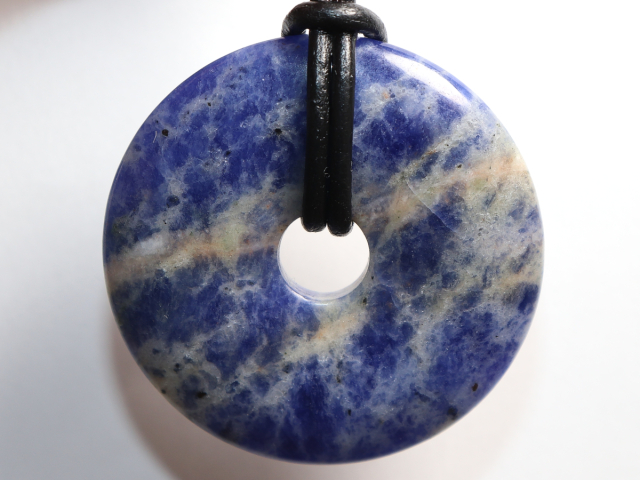 Preview: sodalite with cord