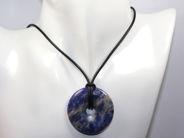 Preview: sodalite with cord