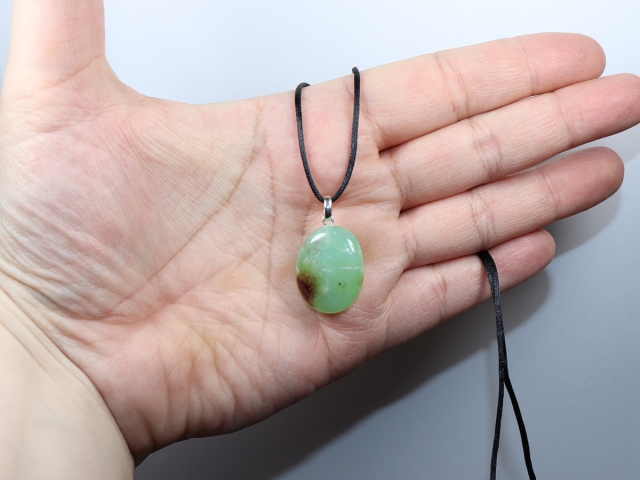 chrysoprase with cord or silver 925