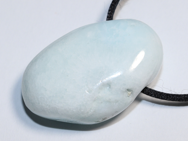 Preview: blauer Calcit mit Band oder Silber 925