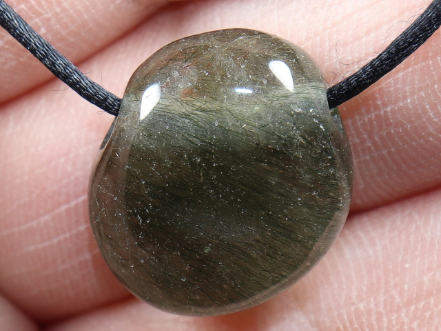 Aktinolithquarz mit Band oder Silber 925