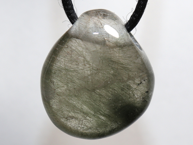 Aktinolithquarz mit Band oder Silber 925