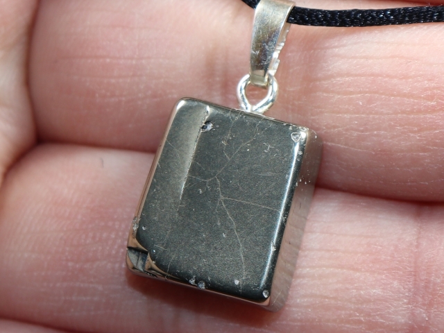 Pyrit mit Band oder Silber 925