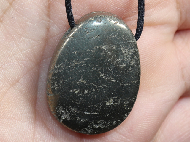 Pyrit mit Band oder Silber 925