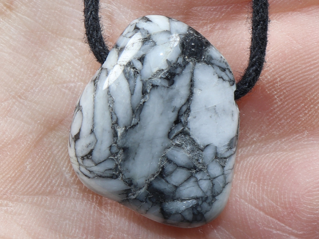 pinolite with cord or silver 925
