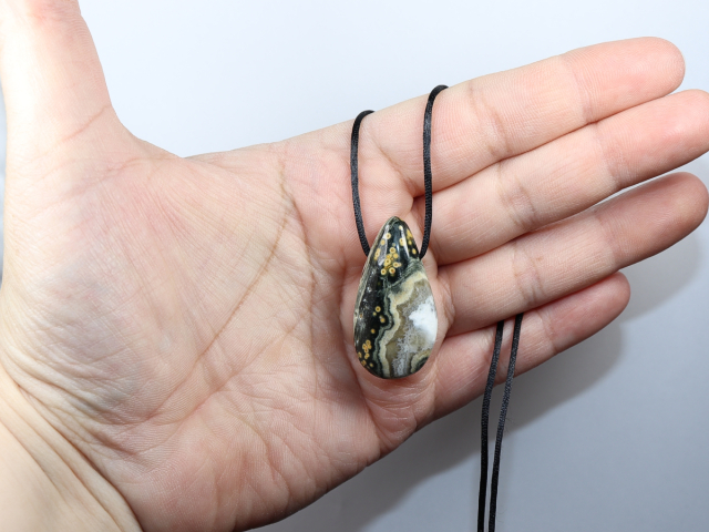 Ozeanjaspis mit Band oder Silber 925