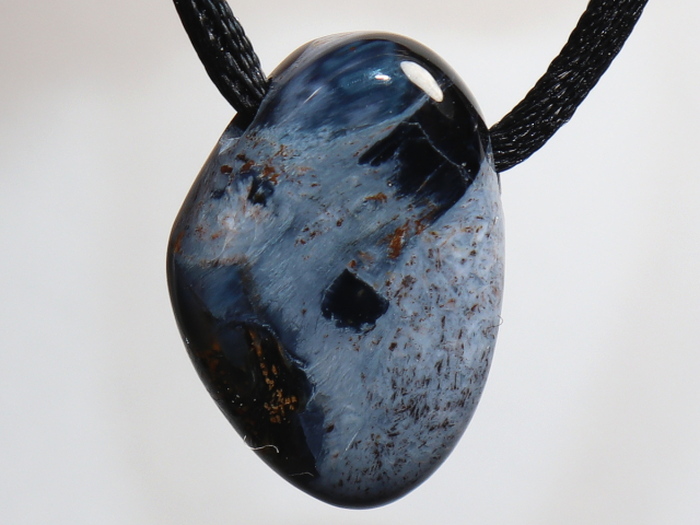 Preview: pietersite with cord