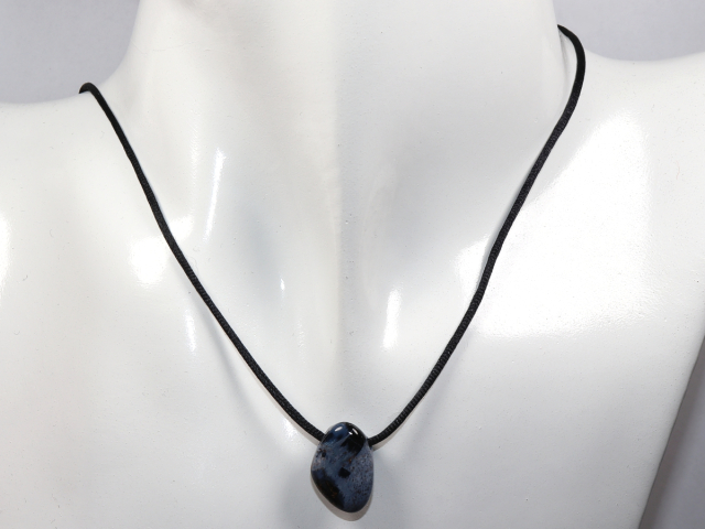 Preview: pietersite with cord