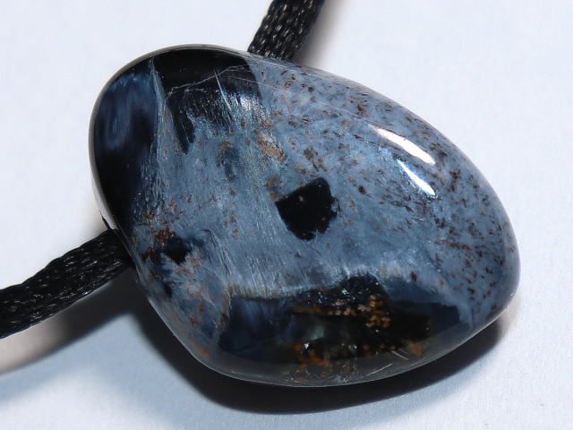 pietersite with cord