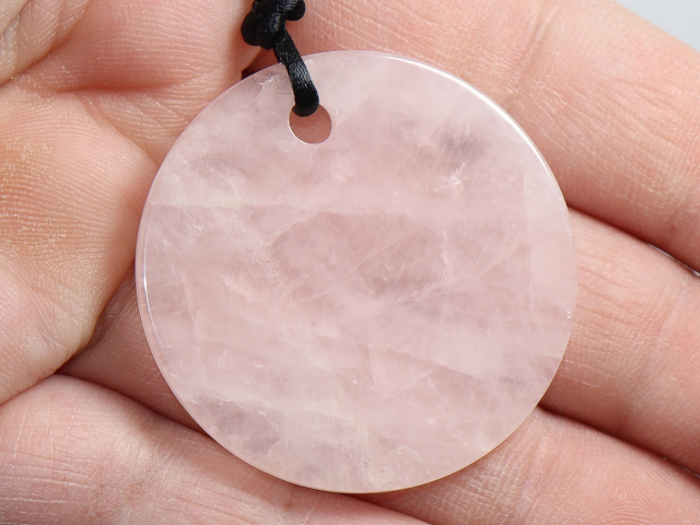 rose quartz with cord