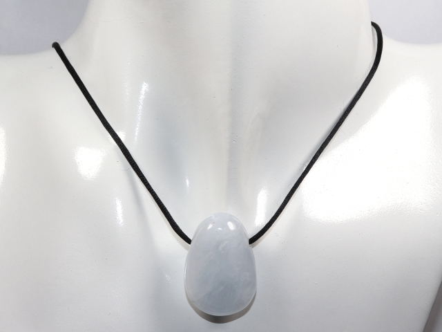 Preview: blauer Calcit mit Band oder Silber 925