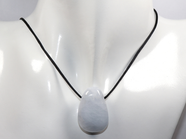 Preview: blauer Calcit mit Band oder Silber 925