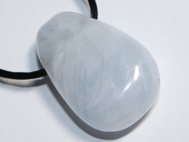 blauer Calcit mit Band oder Silber 925