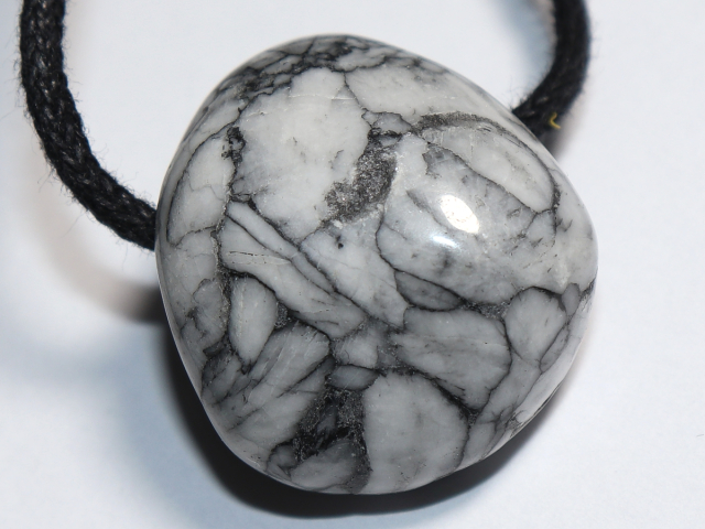 pinolite with cord or silver 925