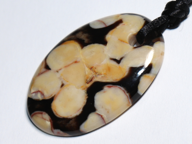 Peanut-Wood-Jaspis mit Band