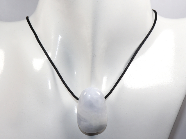 Preview: blauer Calcit mit Band oder Silber 925