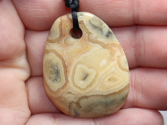 crazy lace agate with cord