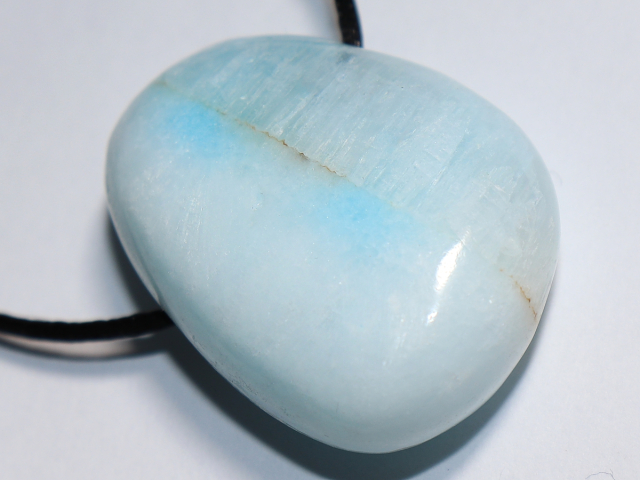 blauer Aragonit mit Band oder Silber 925