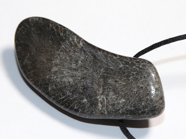 schwarze Koralle mit Band oder Silber 925