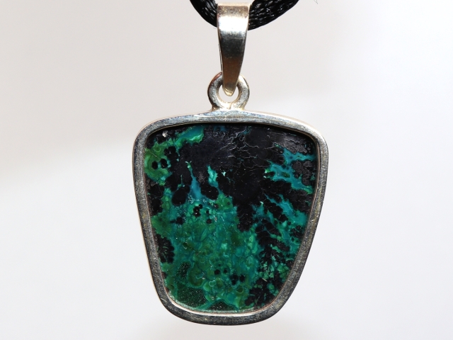 malachite-tenorite with cord or silver 925