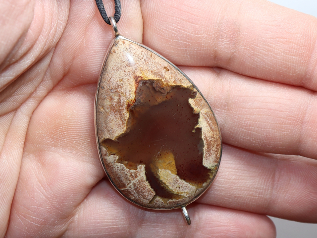 Amulettstein mit Band oder Silber 925