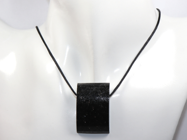 Preview: Amphibolit mit Band oder Silber 925