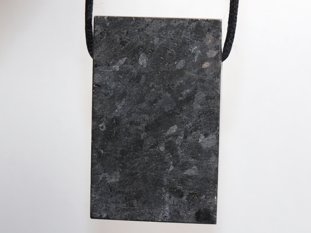 Preview: Amphibolit mit Band oder Silber 925