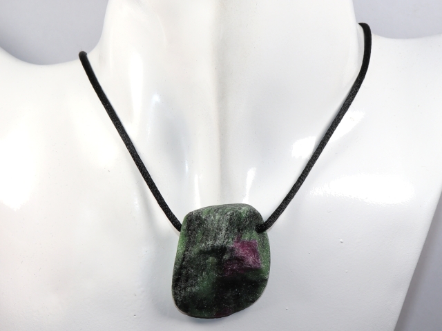 ruby in zoisite with cord or silver 925