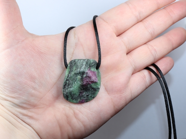 ruby in zoisite with cord or silver 925