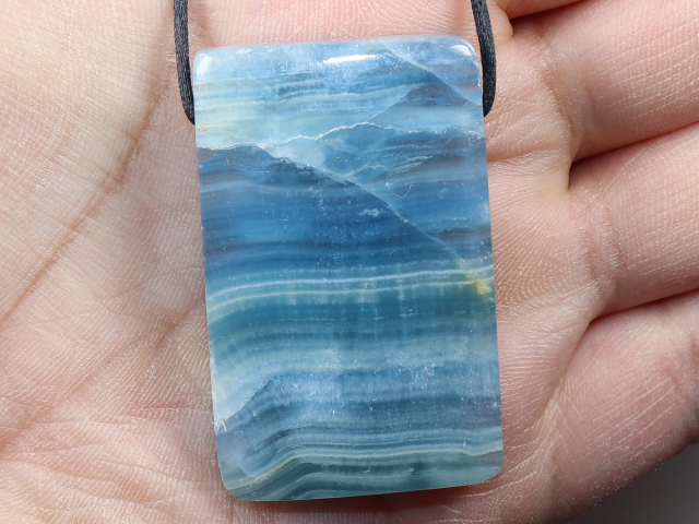 blauer Aragonit mit Nylonband