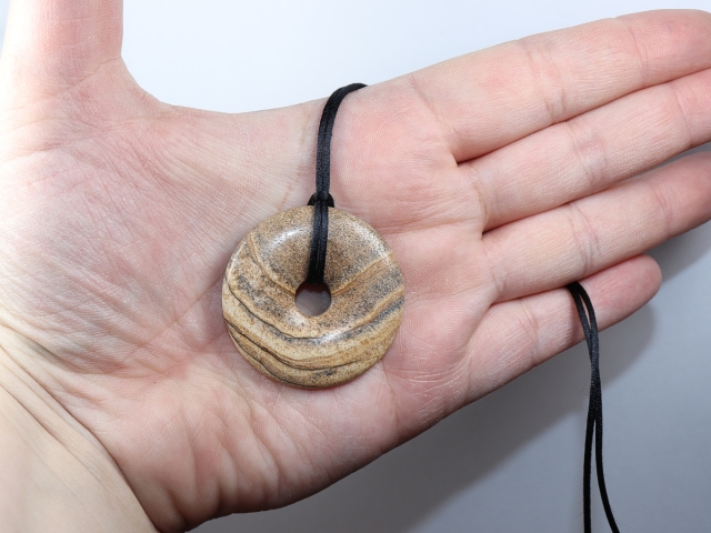 picture jasper with cord