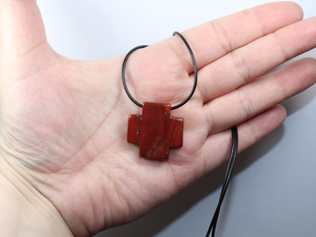 roter Jaspis mit Band oder Silber 925