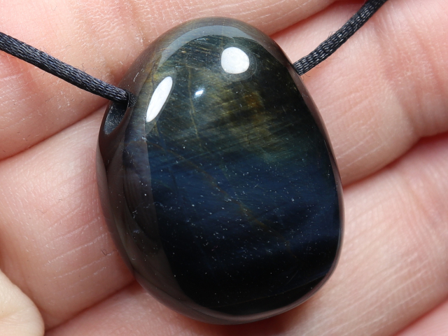 hawks eye with cord or silver 925